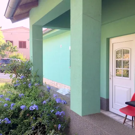 Double With Bathroom, Wifi, Airco, Parking, Washing Machine, Grill Medulin