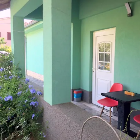Double With Bathroom, Wifi, Airco, Parking, Washing Machine, Grill Privatunterkunft *
