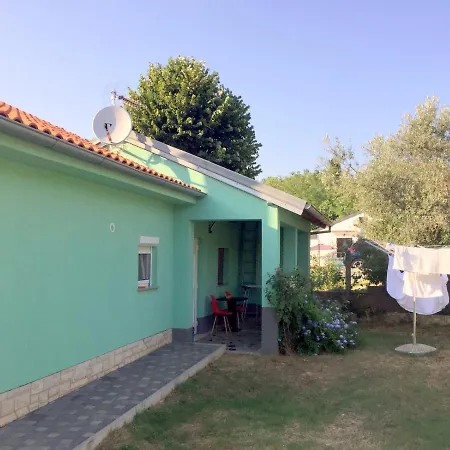 Privatunterkunft Double With Bathroom, Wifi, Airco, Parking, Washing Machine, Grill