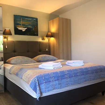 Double With Bathroom, Wifi, Airco, Parking, Washing Machine, Grill